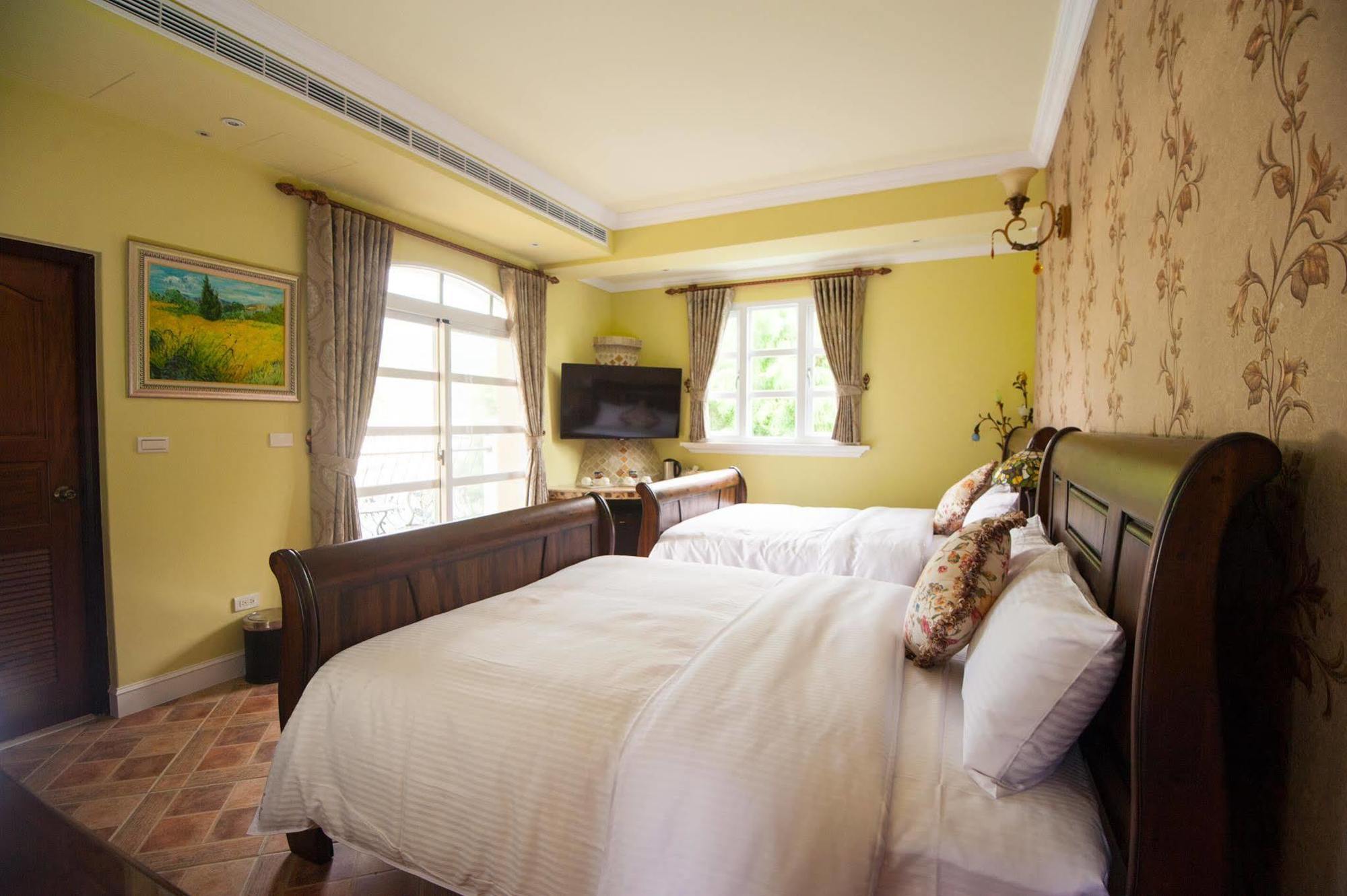 เซนต์พอล วิลลา Bed & Breakfast หยูฉี ภายนอก รูปภาพ